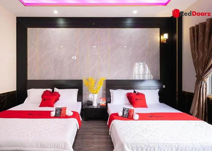 Reddoorz Tahami Hotel Near Kha Van Can